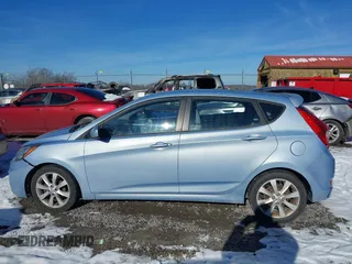 2012 Hyundai Accent SE with VIN KMHCU5AEXCU032097, listed as a IAAI auction lot 41143303 with 29,828 mi miles. Bid and sale history available at carsss.com. Image 14.