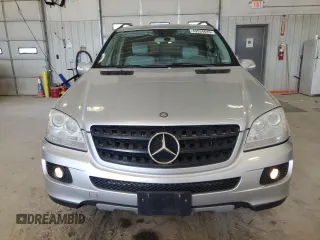 2006 Mercedes-Benz M 350 with VIN 4JGBB86E06A063702, listed as a Copart auction lot 49534645 with 131,073 mi miles and Clean Title. Bid and sale history available at DreamBid. Image 5.