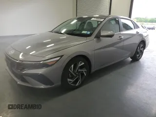 2024 Hyundai Elantra Limited z VIN KMHLP4DGXRU802905, wystawiony jako Copart lot #60417315 z przebiegiem 15 039 mil mil oraz Czysty tytuł • Clean title. Historia ofert i sprzedaży dostępna na DreamBid. Obrazek 1.