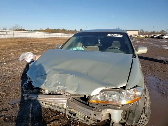 1998 Honda Accord LX с VIN 1HGCG5547WA185458, выставлен на аукционе Copart как лот 89294805 с пробегом Не указан миль и Списание • Salvage title. История ставок и продаж доступна на DreamBid. Изображение 11.