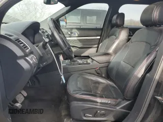 2017 Ford Explorer Sport z VIN 1FM5K8GTXHGA32855, wystawiony jako Copart lot #46430665 z przebiegiem 166 737 mil mil oraz Szkoda całkowita • Salvage title. Historia ofert i sprzedaży dostępna na DreamBid. Obrazek 7.