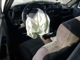 1997 Dodge 1500 z VIN 3B7HC13Z0VG833858, wystawiony jako Copart lot #57918975 z przebiegiem 249 516 mil mil oraz Szkoda całkowita • Salvage title. Historia ofert i sprzedaży dostępna na DreamBid. Obrazek 8.