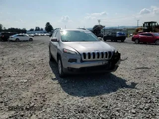 2018 Jeep Cherokee Latitude Plus z VIN 1C4PJLLB7JD590136, wystawiony jako Copart lot #64295715 z przebiegiem 143 699 mil mil oraz Szkoda całkowita • Salvage title. Historia ofert i sprzedaży dostępna na DreamBid. Obrazek 14.