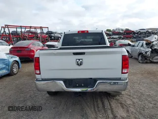 2018 Ram 1500 Tradesman с VIN 1C6RR6FGXJS341424, выставлен на аукционе IAAI как лот 41609821 с пробегом 86 894 миль миль и . История ставок и продаж доступна на DreamBid. Изображение 16.