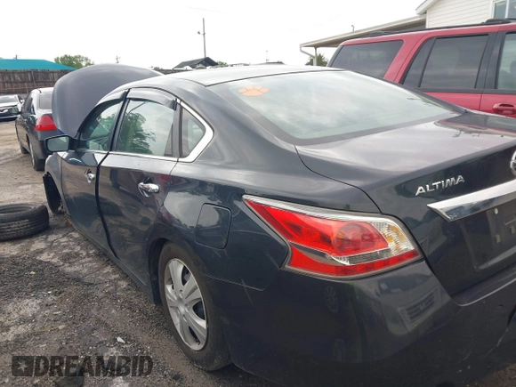 2014 Nissan Altima 2.5 with VIN 1N4AL3APXEC289585, listed as a IAAI auction lot 41982167 with 238,188 mi miles. Bid and sale history available at carsss.com. Image 3.
