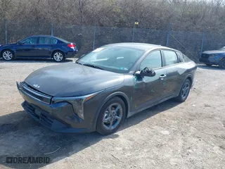 2025 Kia K4 LXS with VIN 3KPFT4DE0SE024145, listed as a IAAI auction lot 41863411 with 832 mi miles. Bid and sale history available at carsss.com. Image 18.