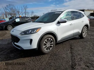 2020 Ford Escape SE with VIN 1FMCU9G60LUA03909, listed as a Copart auction lot 49533385 with 63,438 mi miles and Salvage Title. Bid and sale history available at DreamBid. Image 1.