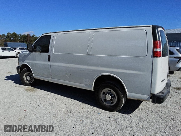 2017 Chevrolet Express Cargo z VIN 1GCWGAFG1H1108729, wystawiony jako Copart lot #81936294 z przebiegiem 156 609 mil mil oraz Czysty tytuł • Clean title. Historia ofert i sprzedaży dostępna na DreamBid. Obrazek 2.
