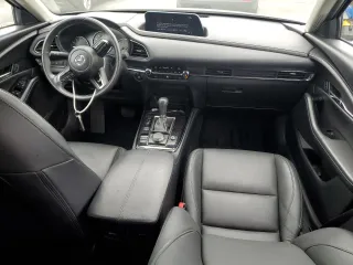 2024 Mazda CX-30 S Carbon Edition z VIN 3MVDMBCM1RM618954, wystawiony jako Copart lot #53690825 z przebiegiem 16 776 mil mil oraz Szkoda całkowita • Salvage title. Historia ofert i sprzedaży dostępna na DreamBid. Obrazek 8.