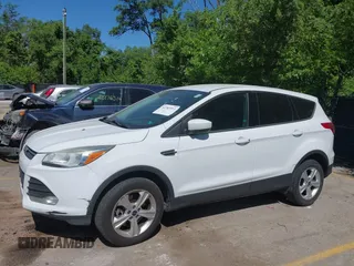 2016 Ford Escape SE z VIN 1FMCU9GX1GUC67851, wystawiony jako IAAI lot #42283011 z przebiegiem 134 458 mil mil oraz . Historia ofert i sprzedaży dostępna na DreamBid. Obrazek 14.