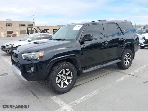 2017 Toyota 4Runner SR5 with VIN JTEBU5JR0H5466187, listed as a IAAI auction lot 41678607 with 137,864 mi miles. Bid and sale history available at carsss.com. Image 18.