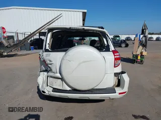 2011 Toyota RAV4 Ltd with VIN 2T3YF4DV1BW057806, listed as a IAAI auction lot 41237304 with 158,305 mi miles. Bid and sale history available at carsss.com. Image 16.