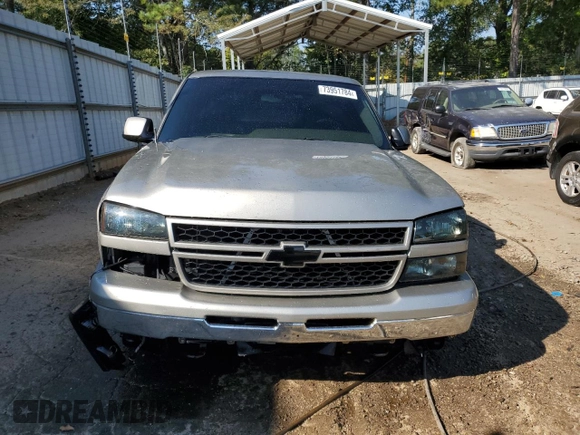 2003 Chevrolet Silverado 1500 with VIN 1GCEC14V63Z135024, listed as a Copart auction lot 73951784 with 175,425 mi miles and Salvage Title. Bid and sale history available at carsss.com. Image 5.