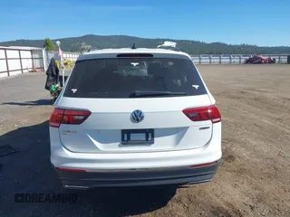 2020 Volkswagen Tiguan SE with VIN 3VV2B7AXXLM053170, listed as a IAAI auction lot 42203372 with 112,794 mi miles and . Bid and sale history available at DreamBid. Image 17.