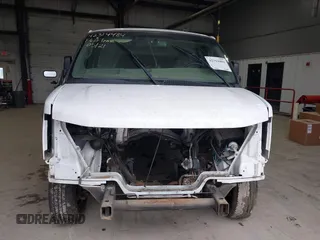 2019 Chevrolet Express Cargo с VIN 1GCWGBFG0K1195312, выставлен на аукционе IAAI как лот 42314484 с пробегом Не указан миль и . История ставок и продаж доступна на DreamBid. Изображение 12.