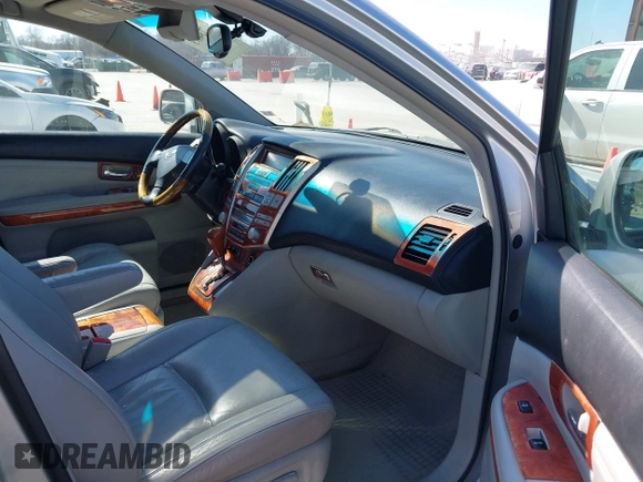 2004 Lexus RX 330 z VIN 2T2HA31U44C030189, wystawiony jako IAAI lot #41734673 z przebiegiem 177 525 mil mil oraz . Historia ofert i sprzedaży dostępna na DreamBid. Obrazek 5.