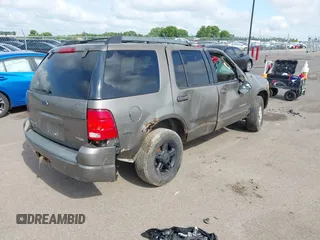 2005 Ford Explorer XLT z VIN 1FMZU73E45UA30741, wystawiony jako IAAI lot #42489994 z przebiegiem Nie podano mil oraz . Historia ofert i sprzedaży dostępna na DreamBid. Obrazek 4.