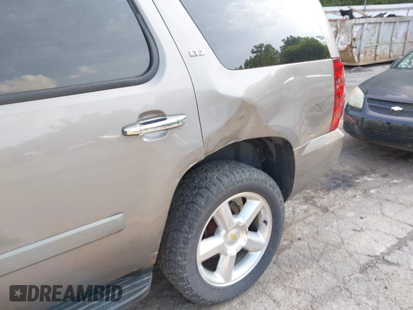 2008 Chevrolet Tahoe LTZ with VIN 1GNFK13038J229923, listed as a IAAI auction lot 42603414 with 187,981 mi miles and . Bid and sale history available at DreamBid. Image 6.