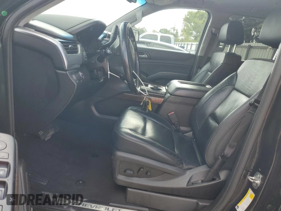 2019 Chevrolet Suburban LT with VIN 1GNSCHKC7KR178466, listed as a Copart auction lot 70145464 with 189,683 mi miles and Clean Title. Bid and sale history available at DreamBid. Image 7.