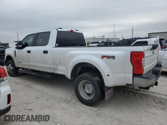 2022 Ford F-350 XL with VIN 1FT8W3DT5NEC61142, listed as a Copart auction lot 44922775 with 132,348 mi miles and Salvage Title. Bid and sale history available at DreamBid. Image 2.