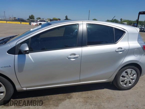 2013 Toyota Prius One z VIN JTDKDTB30D1041802, wystawiony jako IAAI lot #42207972 z przebiegiem 233 300 mil mil oraz . Historia ofert i sprzedaży dostępna na DreamBid. Obrazek 15.