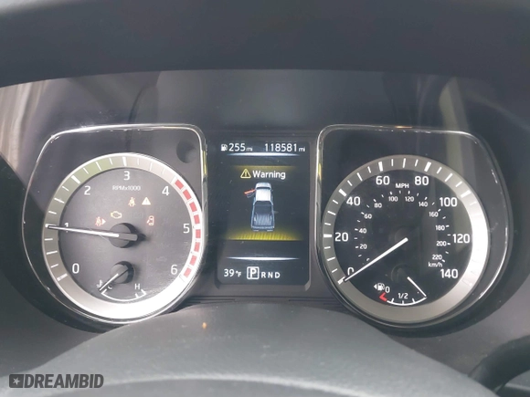 2016 Nissan Titan XD Platinum Reserve with VIN 1N6BA1F2XGN502660, listed as a IAAI auction lot 41731577 with 118,581 mi miles. Bid and sale history available at carsss.com. Image 7.