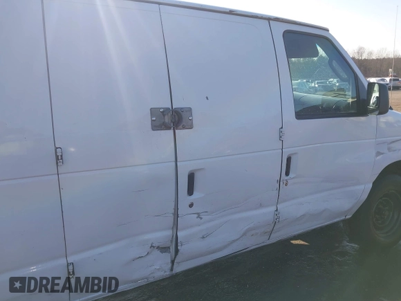 2004 Ford Econoline Cargo with VIN 1FTSE34L24HB14511, listed as a IAAI auction lot 41480626 with 262,381 mi miles and . Bid and sale history available at carsss.com. Image 6.