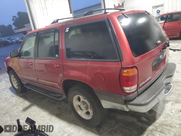 2001 Ford Explorer XLT with VIN 1FMZU83PX1UB56622, listed as a Copart auction lot 82108934 with 240,569 mi miles and Salvage title. Bid and sale history available at DreamBid. Image 2.