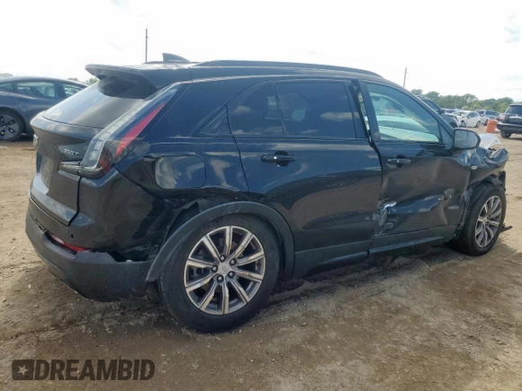 2020 Cadillac XT4 FWD Sport with VIN 1GYFZER45LF146781, listed as a Copart auction lot 59043685 with 65,177 mi miles and Salvage title. Bid and sale history available at DreamBid. Image 3.