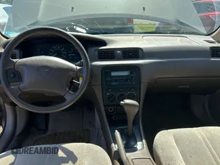 2000 Toyota Camry CE with VIN 4T1BG22K0YU002152, listed as a Copart auction lot 47271295 with 366,513 mi miles and Clean Title. Bid and sale history available at DreamBid. Image 9.