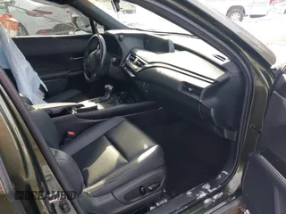 2021 Lexus UX with VIN JTHX3JBH9M2040066, listed as a IAAI auction lot 41256663 with 48,638 mi miles. Bid and sale history available at carsss.com. Image 5.