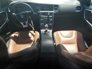 2016 Volvo S60 T5 Drive-E Premier z VIN YV126MFK4G2407948, wystawiony jako Copart lot #53395205 z przebiegiem 89 466 mil mil oraz Szkoda całkowita • Salvage title. Historia ofert i sprzedaży dostępna na DreamBid. Obrazek 8.