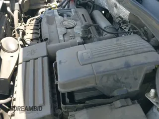 2017 Volkswagen Tiguan Wolfsburg Edition z VIN WVGRV7AX4HW502964, wystawiony jako IAAI lot #42538054 z przebiegiem 104 530 mil mil oraz . Historia ofert i sprzedaży dostępna na DreamBid. Obrazek 19.