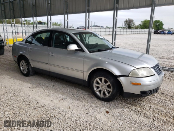 2004 Volkswagen Passat GLS with VIN WVWPD63B24P249951, listed as a Copart auction lot 54295915 with 144,336 mi miles and Salvage title. Bid and sale history available at DreamBid. Image 4.
