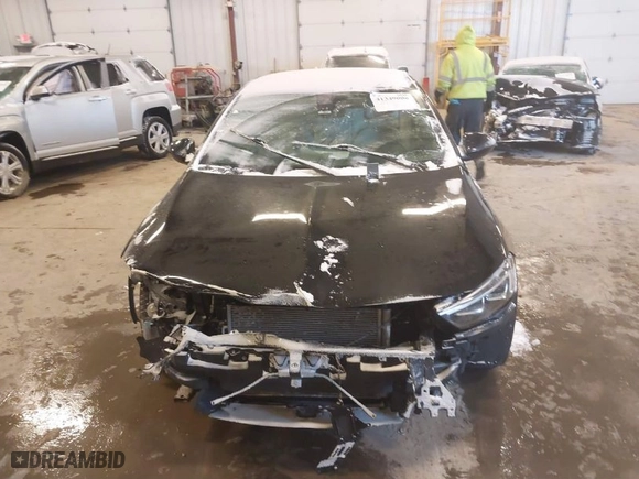 2019 Buick Regal Sportback Avenir with VIN W04GW6SX0K1028253, listed as a IAAI auction lot 41349006 with NaN miles. Bid and sale history available at carsss.com. Image 6.