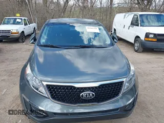 2015 Kia Sportage LX with VIN KNDPB3AC9F7737796, listed as a IAAI auction lot 41901318 with 109,625 mi miles and . Bid and sale history available at carsss.com. Image 6.