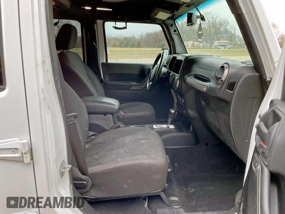 2016 Jeep Wrangler Unlimited Sport with VIN 1C4HJWDG7GL114807, listed as a Copart auction lot 54988515 with 118,651 mi miles and Clean Title. Bid and sale history available at DreamBid. Image 5.
