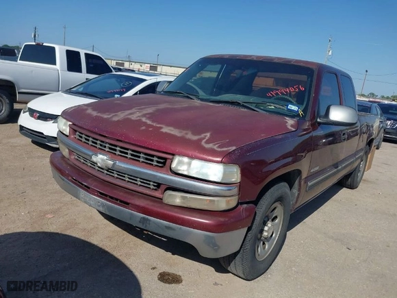 2001 Chevrolet Silverado 1500 LS with VIN 2GCEC19V211284027, listed as a IAAI auction lot 41994056 with 172,947 mi miles. Bid and sale history available at carsss.com. Image 2.