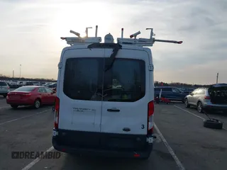 2018 Ford Transit с VIN 1FTYE2CM5JKA08955, выставлен на аукционе IAAI как лот 41784665 с пробегом 171 357 миль миль и . История ставок и продаж доступна на DreamBid. Изображение 16.