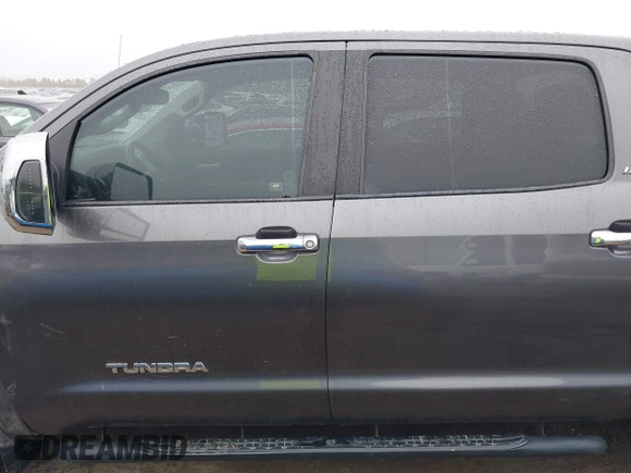2012 Toyota Tundra 4WD Truck LTD with VIN 5TFHW5F17CX211075, listed as a IAAI auction lot 41510976 with 204,930 mi miles. Bid and sale history available at carsss.com. Image 15.
