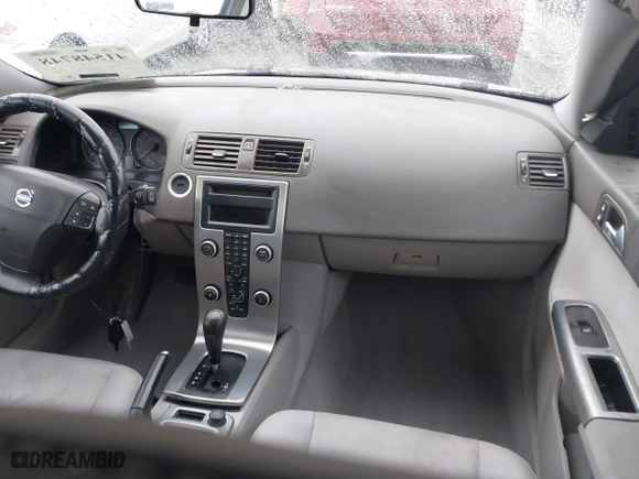 2009 Volvo V50 2.4L with VIN YV1MW382592450021, listed as a IAAI auction lot 41548748 with 155,631 mi miles. Bid and sale history available at carsss.com. Image 5.