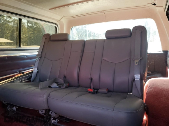 1987 Chevrolet Blazer z VIN 1GNEV18K6HF177428, wystawiony jako Copart lot #76925604 z przebiegiem 71 619 mil mil oraz Czysty tytuł • Clean title. Historia ofert i sprzedaży dostępna na DreamBid. Obrazek 11.