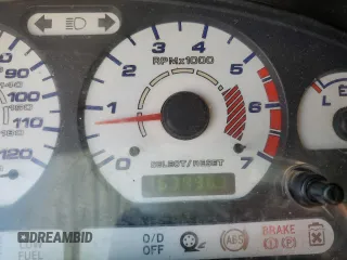 2004 Ford Mustang Standard with VIN 1FAFP40674F136300, listed as a Copart auction lot 86332804 with 163,996 mi miles and Salvage Title. Bid and sale history available at carsss.com. Image 9.