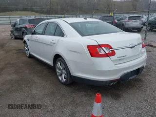 2010 Ford Taurus SEL с VIN 1FAHP2EW5AG110046, выставлен на аукционе IAAI как лот 41993177 с пробегом 221 960 миль миль и . История ставок и продаж доступна на DreamBid. Изображение 3.
