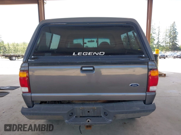 1998 Ford Ranger XL z VIN 1FTZR15X3WPA13348, wystawiony jako IAAI lot #42374950 z przebiegiem 239 535 mil mil oraz . Historia ofert i sprzedaży dostępna na DreamBid. Obrazek 16.
