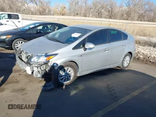 2013 Toyota Prius with VIN JTDKN3DP2D3036277, listed as a IAAI auction lot 41417329 with 135,679 mi miles and . Bid and sale history available at DreamBid. Image 17.