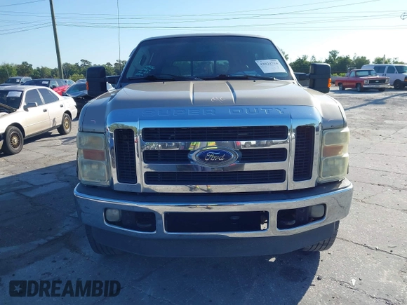 2008 Ford Super Duty F-250 SRW XL with VIN 1FTSW21598EC86992, listed as a IAAI auction lot 42024716 with 195,828 mi miles. Bid and sale history available at carsss.com. Image 12.