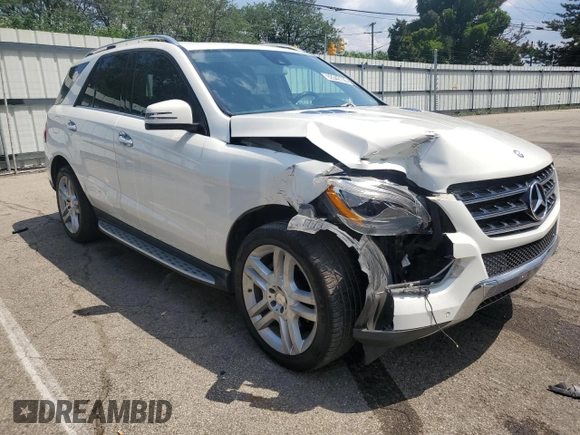 2013 Mercedes-Benz M 350 with VIN 4JGDA2EB0DA201915, listed as a Copart auction lot 62342135 with 225,797 mi miles and Salvage title. Bid and sale history available at DreamBid. Image 4.