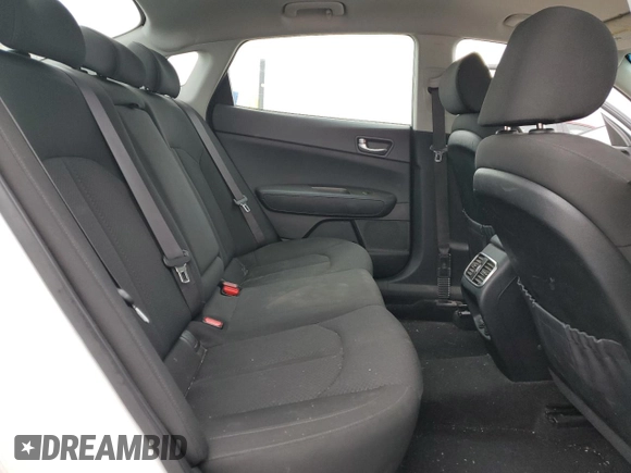 2017 Kia Optima z VIN KNAGT4LC6H5006349, wystawiony jako Copart lot #52917925 z przebiegiem 111 996 mil mil oraz Szkoda całkowita • Salvage title. Historia ofert i sprzedaży dostępna na DreamBid. Obrazek 10.