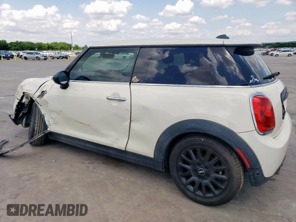 2018 MINI Hardtop Cooper with VIN WMWXP5C53J2G63387, listed as a Copart auction lot 58477465 with 88,282 mi miles and Salvage title. Bid and sale history available at DreamBid. Image 2.